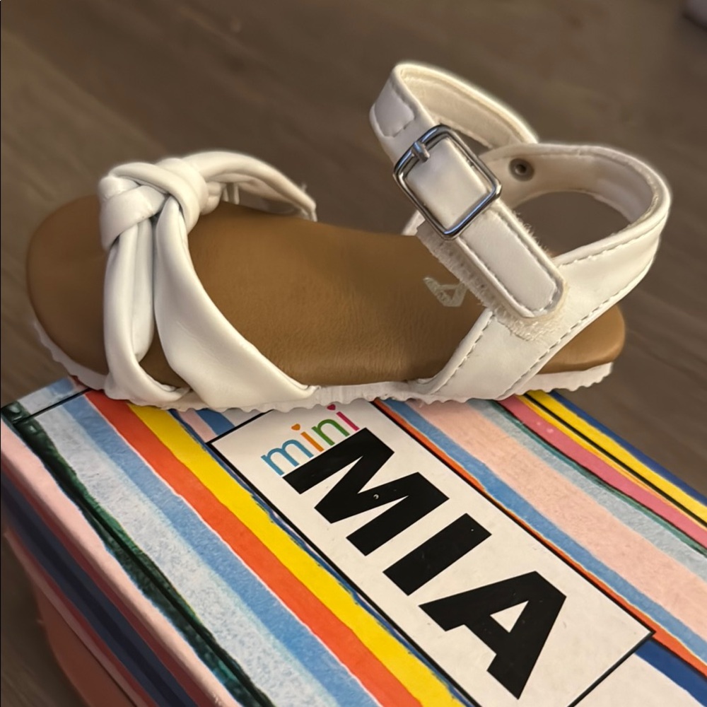 Mini Mia White Sandals Baby Size 4M